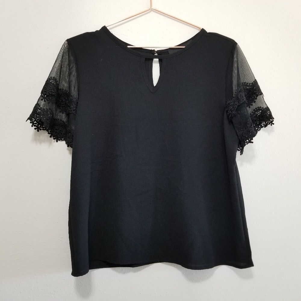 Wishful black blouse, sheer lace sleeves (k)